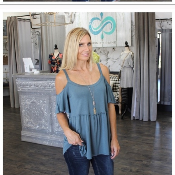 NWT Infinity Raine teal cold shoulder top - Picture 3 of 4